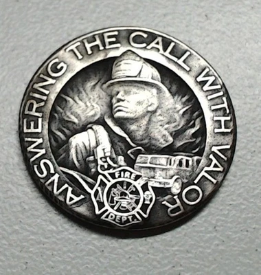 HOBO Fire Fighter Call Of Valor Hecho de Plata Segunda Guerra Mundial Guerra Níquel FIRMADO Foto 1 de 3