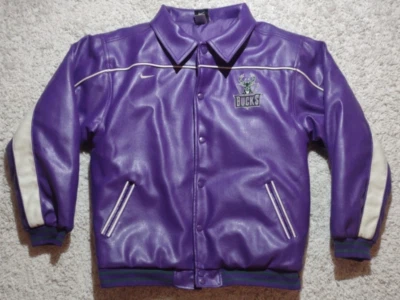 Chaqueta de Cuero PVC Nike Equipo Milwaukee Bucks De Colección Grande Púrpura Baloncesto NBA Foto 1 de 4