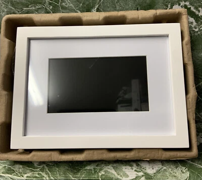 ⚡️Polaroid 7" inch Digital Picture Frame/ White Frame+Mat LED Display - Image 1 of 2