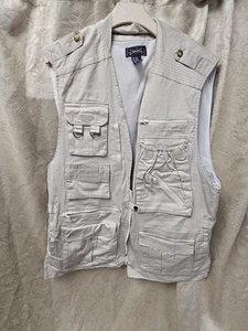 The Arrow Company safari, fishing, or photography vest.  Size 2Xl - Picture 1 of 6