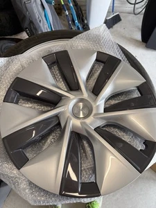 Cubierta de llanta de rueda Tesla Model Y 2020 2021 2022 2023 19" tapa central Gemini x4 OEM - Imagen 1 de 4