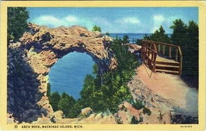Postal publicada de Arch Rock Mackinac Island Michigan - Imagen 1 de 2