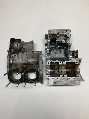 1976 76 SUZUKI GT250 gt 250 HUSTLER Crankcase Cases Upper Lower Case Free Ship - Image 1 of 4