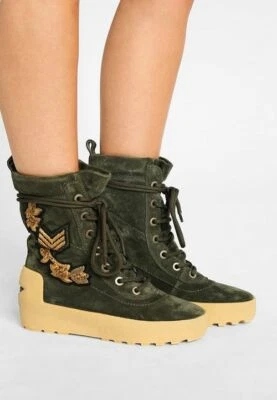 BOTINES CENIZA "NOLAN" GAMUZA CUERO VERDE MILITAR CON CORDONES Talla 36 EU/6US Foto 1 de 4
