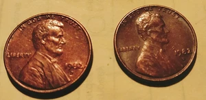 TWO 1982 Penny D Error - Small Date - Picture 1 of 16