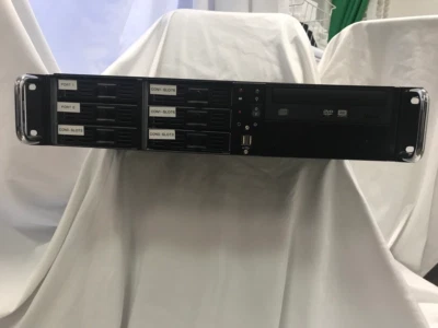 Unbranded 2U rack mount server chassis - no HDDs - Image 1 of 4