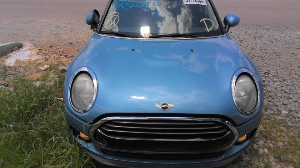 Fender MINI COOPER CLUBMAN Right 16 17 18 19 20 21 22 23 - Image 1 of 4