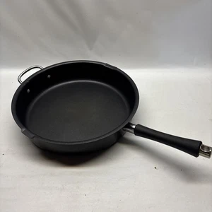 Nordic Ware USA Jumbo Fryer Skillet Frying Pan 12 1/2" Wide 2 1/2" Deep - Picture 1 of 8