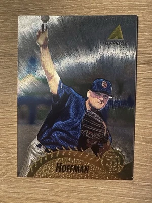 1995 Pinnacle музейная коллекция — Тревор Хоффман — Duflex Parallel SP — Padres - Изображение 1 из 2