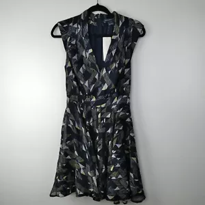 French Connection Dress Womens Size 4 Black Beach Wave Cap Sleeve Flared - Picture 1 of 11