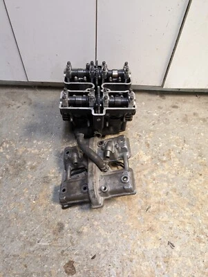 1985 85 KAWASAKI EN450 EN 450 454 LTD ENGINE CYLINDER HEAD & COVER CAM ROCKER - Image 1 of 4