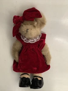 Vintage 1997 Hallmark Bears "Pearl, Bear Of Wealth" 10 inch - Picture 1 of 8