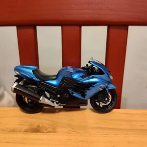 Modellino moto pressofuso Kawasaki Ninja ZX-14R scala 1:18 Maisto - Foto 1 di 6