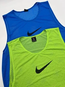 Nike Trainingsweste Large Dri-Fit BIB blau & grün 2 insgesamt 910936 lesen - Bild 1 von 12