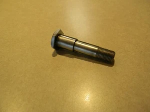 Delta 424-04-111-0005 shoulder bolt - Picture 1 of 1