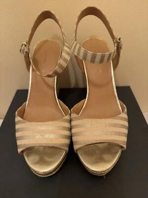Tommy Hilfiger TWKALI3 女式楔形踝扣金色条纹凉鞋 7.5 — 第 1/4 张图片