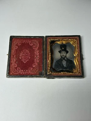 1860s Antique Ambrotype Man w/ Top Hat Cased 1/9 Plate Photo As Is - Image 1 of 4