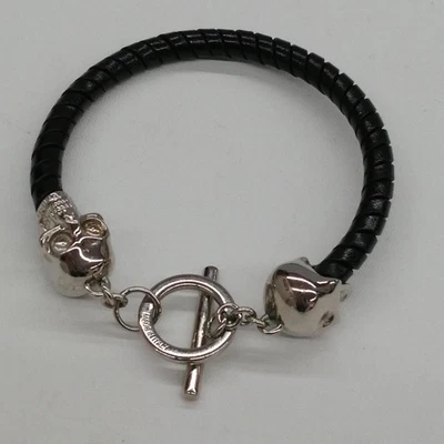 Pulseira Alexander Mcqueen preta prata motivo caveira - Imagem 1 de 4