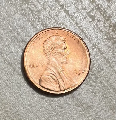 1992 Lincoln Penny Wide AM, DDO, DDR, Obverse Streaks, Rim Error - Image 1 of 4