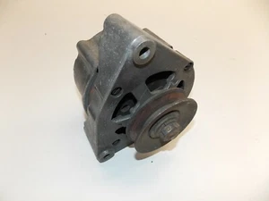 Lichtmaschine Generator Bosch 0120489547 35A für Mercedes W123 W115 W114 R107 - Picture 1 of 3