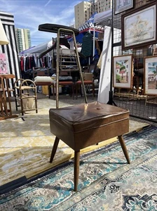 Vintage Butlers Chair Mid-Century 1950's (we believe) Made in the USA - Picture 1 of 8