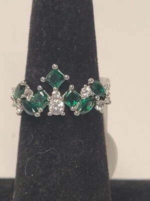 Bomb Party Ring 💍 Size 6 RBP5926 “Well Hello Gorgeous”💚💍🤍💚 - Image 1 of 3