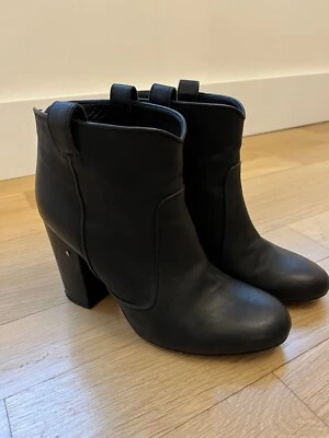 Botines LAURENCE DACADE de cuero de encaje EE. UU. 7,5/38. Bonito Foto 1 de 4