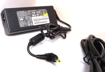 Original Fujitsu Notebook Ladegerät A13-090P1A CP790271-01 , 19V 4,74A 90W - Bild 1 von 4
