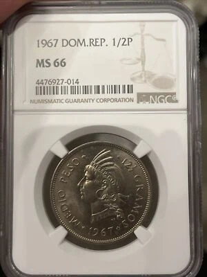 DOMINICAN REPUBLIC  1/2 Peso 1967 - NGC MS66 J2 - Image 1 of 4