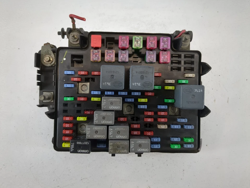 Модуль реле коробки предохранителей 2003-2006 Gmc Yukon Xl 1500 15177119 PDV52 - Изображение 1 из 4