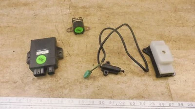 Suzuki Katana 600 S368-3) 1995 CDI solenoide fusible sensor relé conjunto Foto 1 de 4
