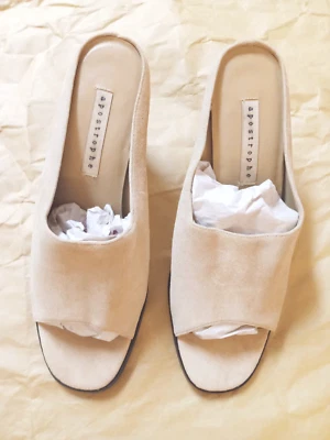 Sandalias sin cordones de tacón alto de gamuza Apostrophe talla 9 -NUEVAS LEER MÁS ABAJO Foto 1 de 4
