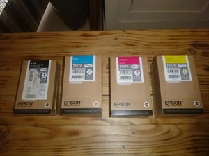 LOT DE 11 CARTOUCHES D ENCRE D ORIGINE EPSON T6161 / T6162 / T6163 / T6164 - Afbeelding 1 van 9