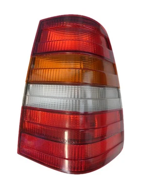 Mercedes W124 4Matic A1248202866 Rear light, right - Image 1 of 4