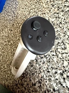 Meta Oculus Quest 3 VR OEM Genuine Left Controller ONLY - Picture 1 of 4