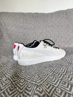Unisex Puma Clyde Trainers boys Sz 6y - Image 1 of 4