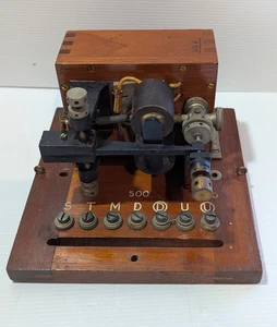 Vintage Morse Code Telegraph Key Receiver In Custom Box - Zdjęcie 1 z 11