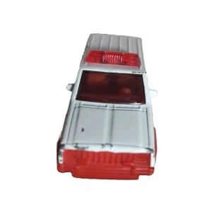 Pre-Owned 1986 Mattel Matchbox White Jeep Cherokee 1:58 Scale - Picture 1 of 5