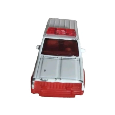 Pre-Owned 1986 Mattel Matchbox White Jeep Cherokee 1:58 Scale - Image 1 of 4