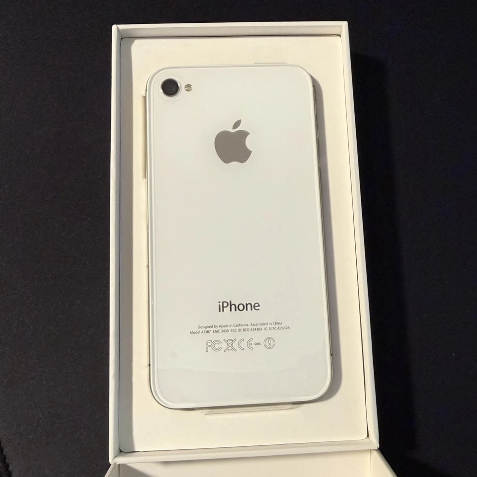 Apple iPhone 4s - 16GB - Weiß (Ohne Simlock) A1387 (CDMA + GSM)