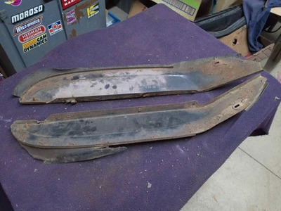 Guardabarros delantero Ford Fairlane 1962-1965 panel de salpicaduras interior revestimiento protector de piedra OEM Foto 1 de 4