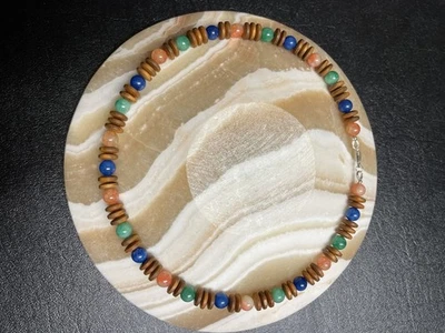 Collar hecho a mano de jade multicolor y madera tostada 19,5” broche de plata de ley .925 Foto 1 de 4