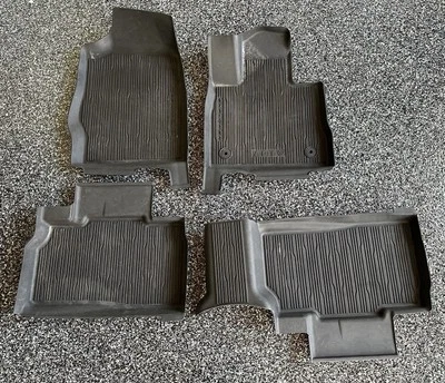 Juego de alfombrillas moldeadas estilo bandeja Ford Explorer 2020-2022 OEM NUEVAS ORIGINALES Foto 1 de 4