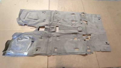 Nuevo revestimiento de alfombra de piso genuino Ford 2002-2005 Explorer Mountaineer pergamino OEM Foto 1 de 4