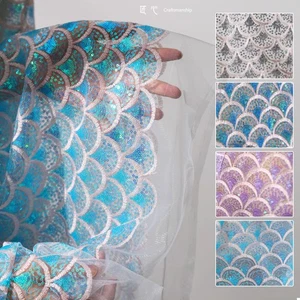 Sequin Maille Poisson Échelle Tissu Brodé Paillettes Brillant Holographique - Picture 1 of 21