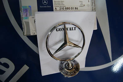 Mercedes Benz C CLK E Hood Emblem Star Ornament Genuine OEM 2108800186 - Image 1 of 3