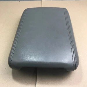 07-12 GMC ACADIA ENCLAVE OUTLOOK TRAVERSE ARMREST CONSOLE LID GRAY OEM 554 - Picture 1 of 7