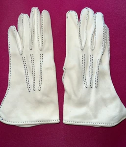 Paire de gants anciens en peau suédine blanc taille 6 1/2 - Imagen 1 de 4