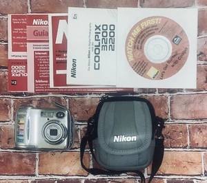 Nikon COOLPIX 2200 Digital Camera - Silver- W/ Original Manual (not working) - Picture 1 of 9