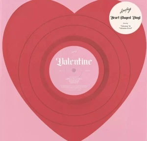 LAUFEY Valentine - Heart Shaped Red Vinyl Numbered EP w/ photo card - Picture 1 of 1